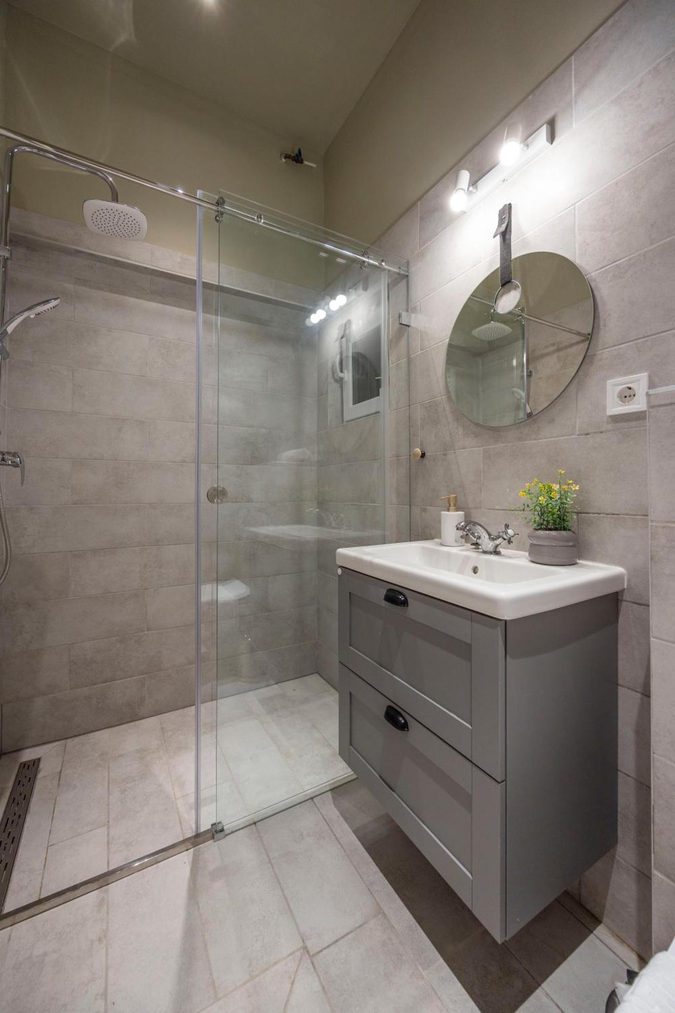 Charming Art Deco Style In The Heart Of Apartment *